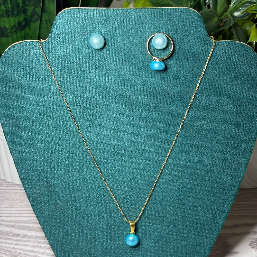 Genuine Freshwater pearl in blue color/ Micron setting gold plated.